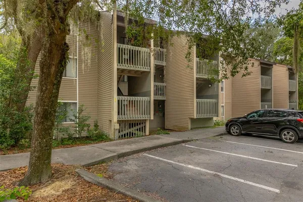 $129,000 | 83 Southeast 16th Avenue, Unit E202, Gainesville, FL 32601