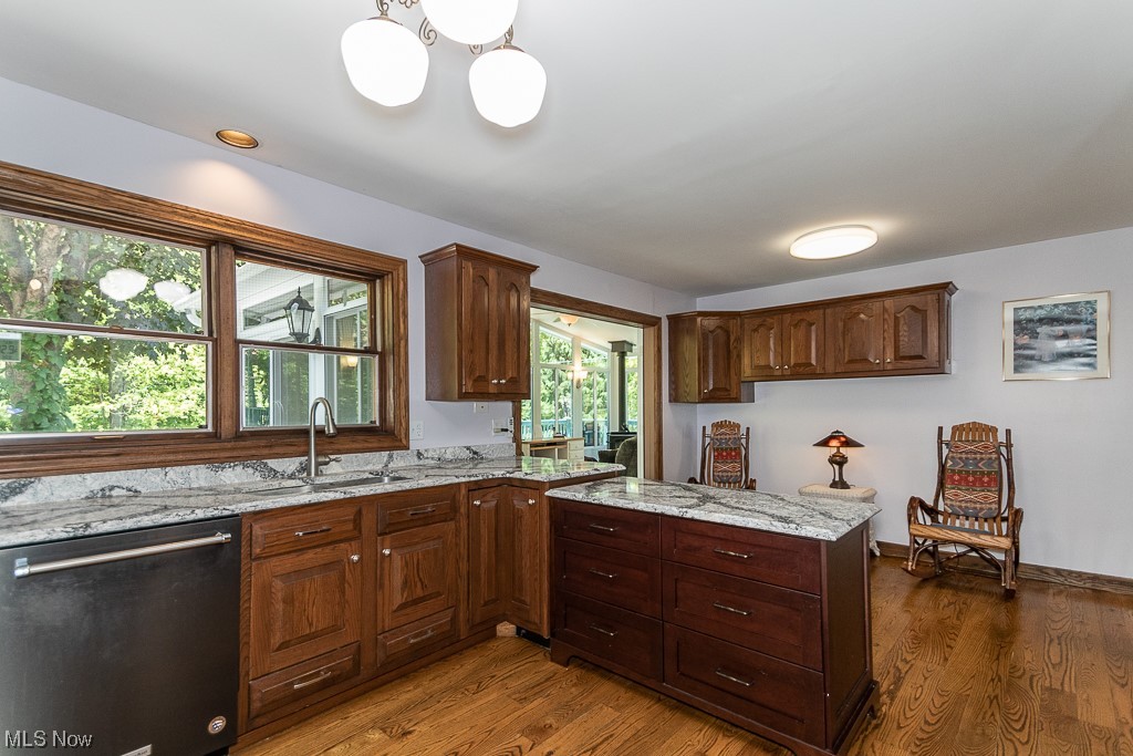 9870 Wisner Road Willoughby, OH 44094 - Photo 14 of 33 Kitchen