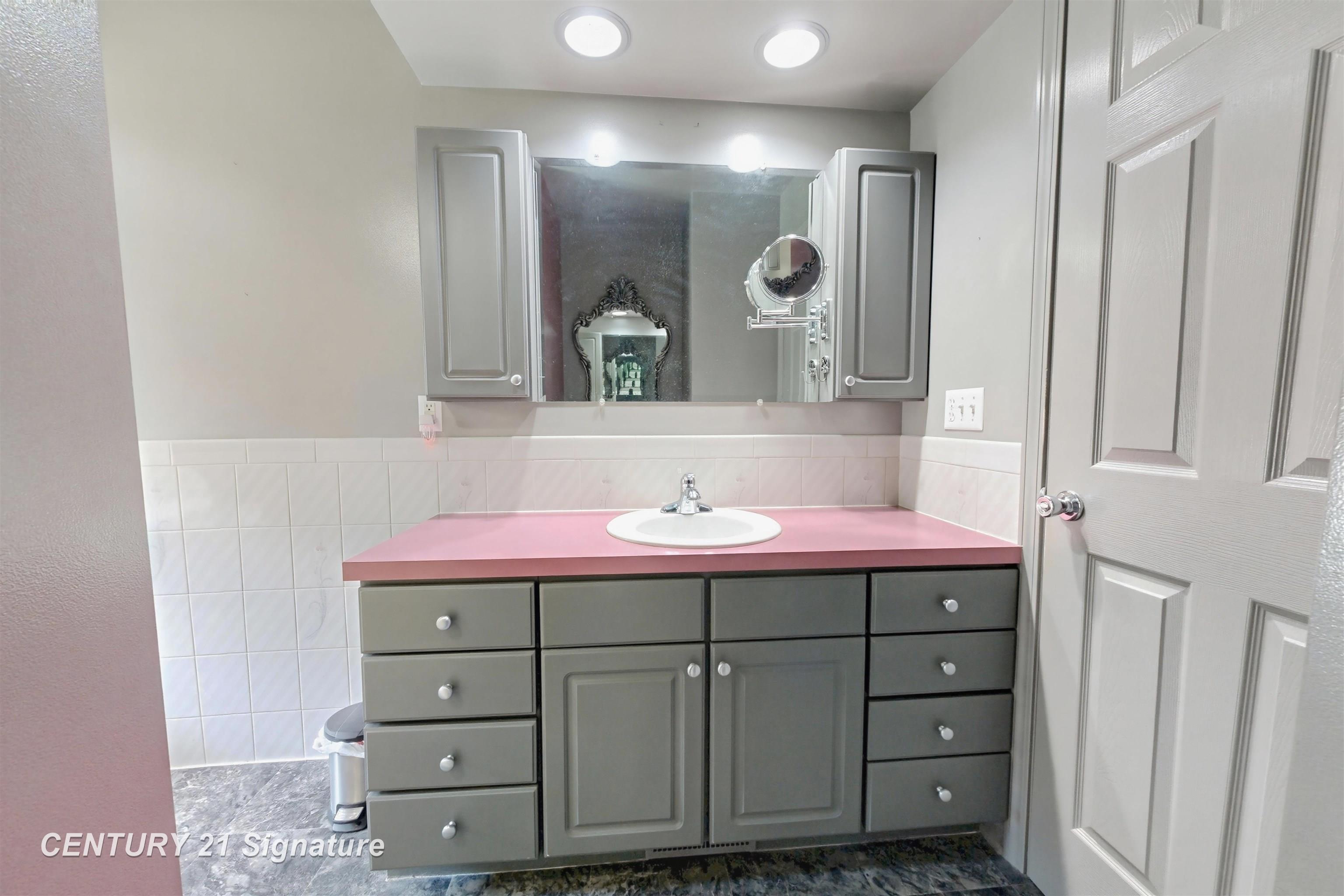 3402 East Lake Road Clio, MI 48420 - Photo 14 of 61 50221896-694511ae-42ba-425e-8126-dc91b5ec676c.JPG