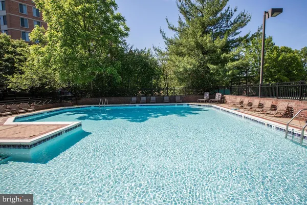 a view of a tennis court