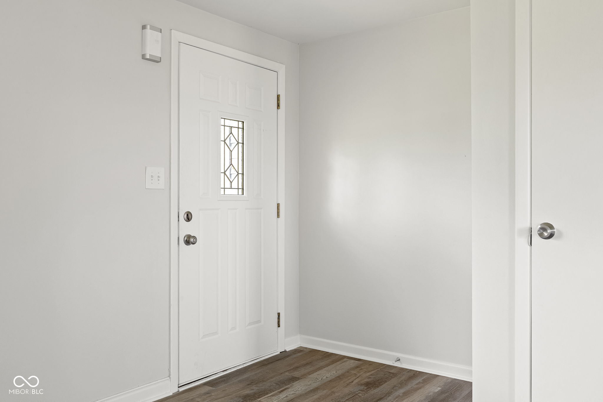 8233 Thompson Road Indianapolis, IN 46239 - Photo 9 of 43 Gallery Image 9