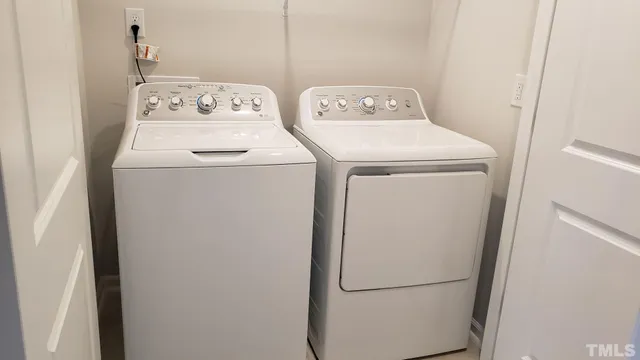 $2,195 | 1833 Joscara Lane, Unit 1833, Apex, NC 27502