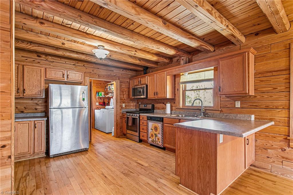 7440 Stockard Road Snow Camp, NC 27349 - Photo 13 of 48 Gallery Image 13