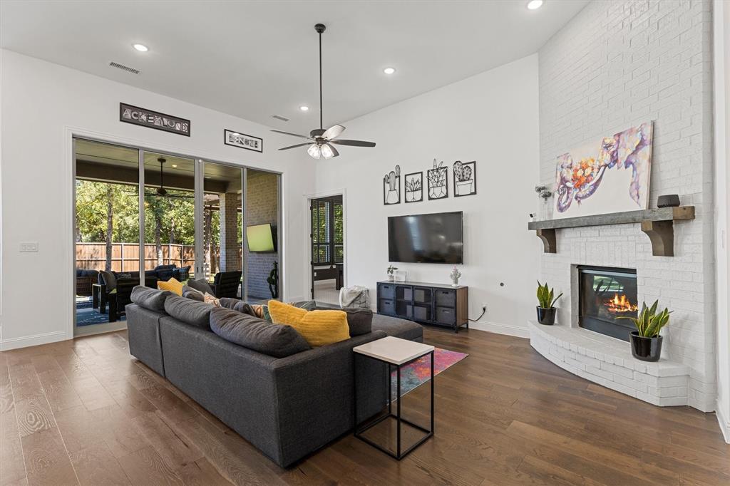 4404 Lk Vw Road Oak Point, TX 75068 - Photo 5 of 40 Gallery Image 5