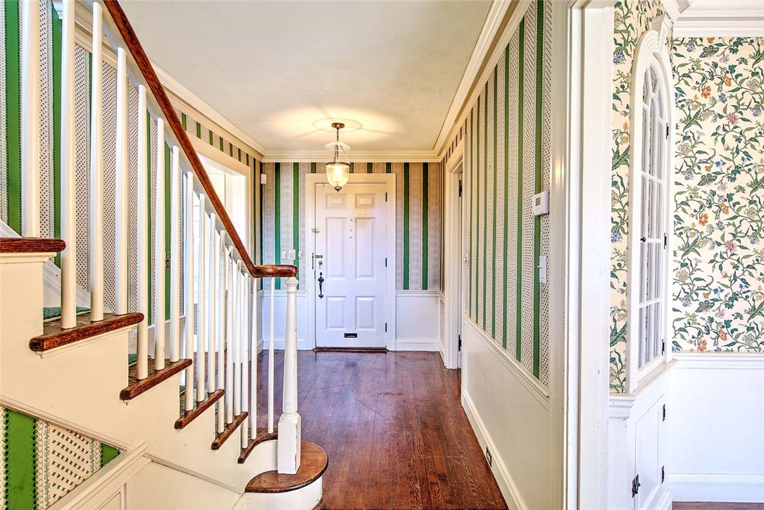 41 Wingate Road Providence, RI 02906 - Photo 12 of 48 Gallery Image 12