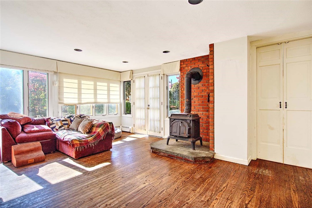 41 Wingate Road Providence, RI 02906 - Photo 20 of 48 Gallery Image 20
