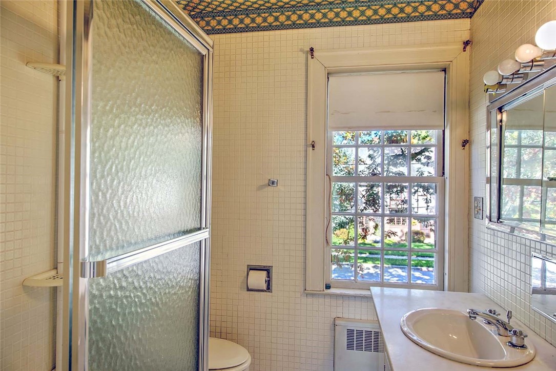 41 Wingate Road Providence, RI 02906 - Photo 39 of 48 Gallery Image 39