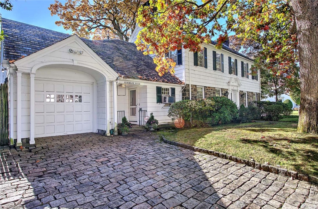 41 Wingate Road Providence, RI 02906 - Photo 4 of 48 Gallery Image 4