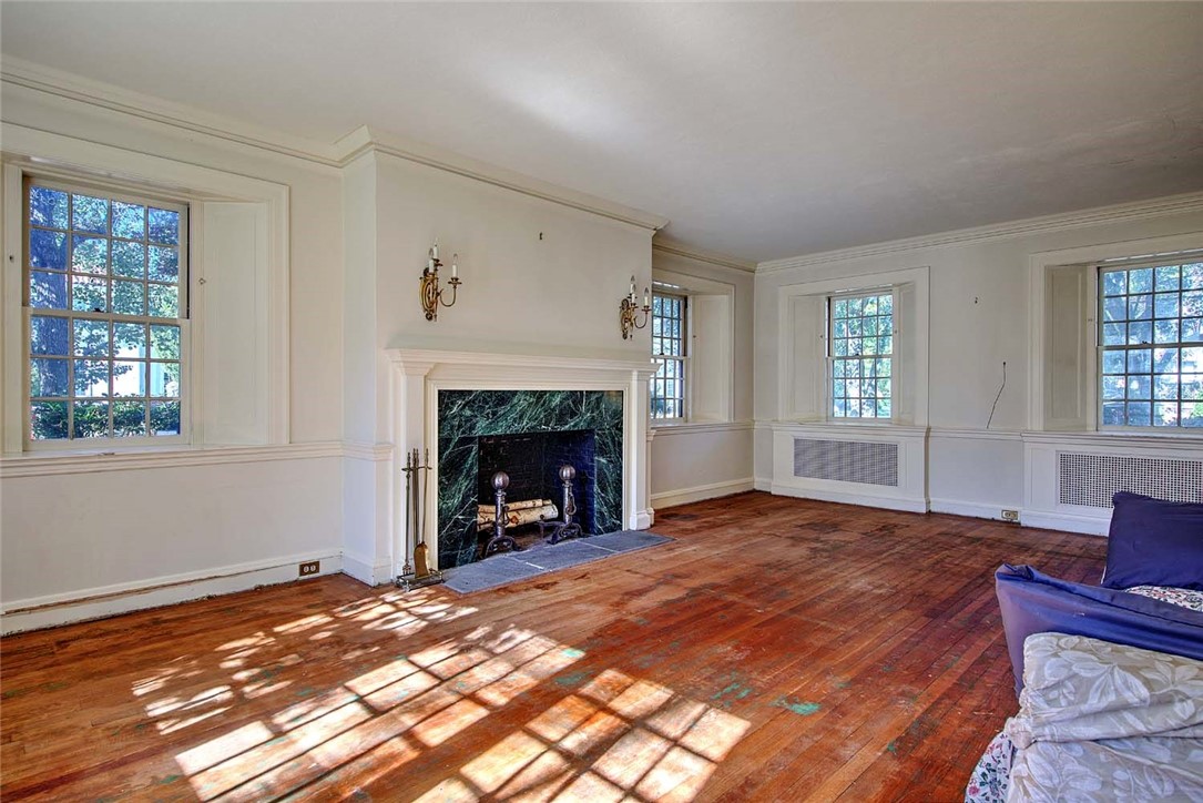 41 Wingate Road Providence, RI 02906 - Photo 8 of 48 Gallery Image 8