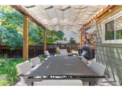 a view of outdoor space yard and patio