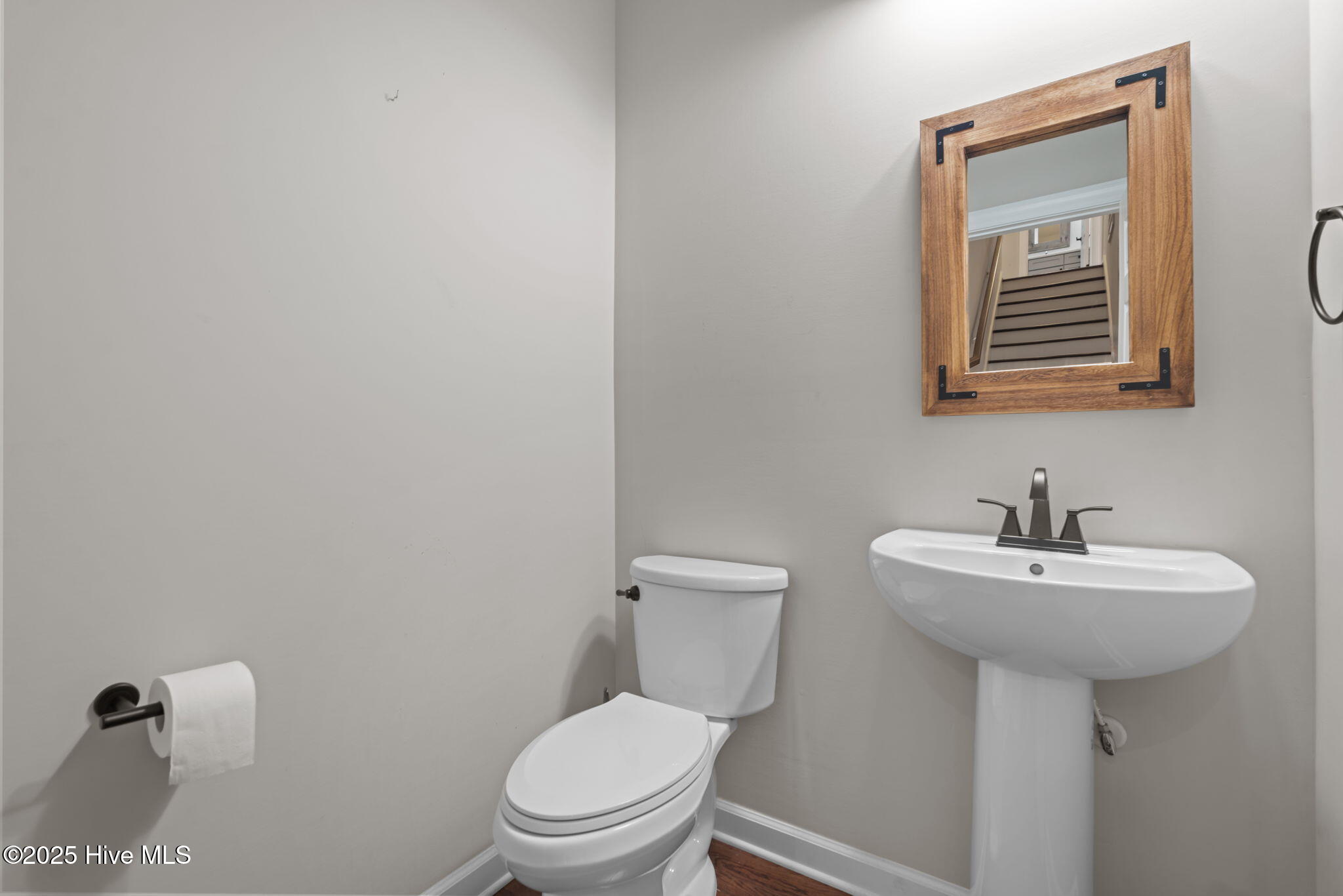 604 Wildwood Road Aberdeen, NC 28315 - Photo 17 of 38 Half Bathroom