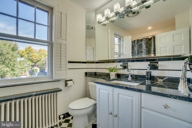 $1,350,000 | 11 East Chapman Street, Alexandria, VA 22301