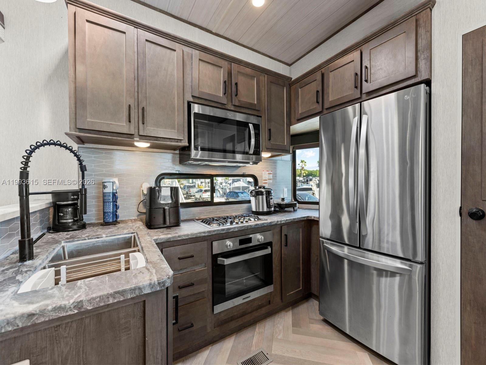325 Calusa Street Key Largo, FL 33037 - Photo 25 of 56