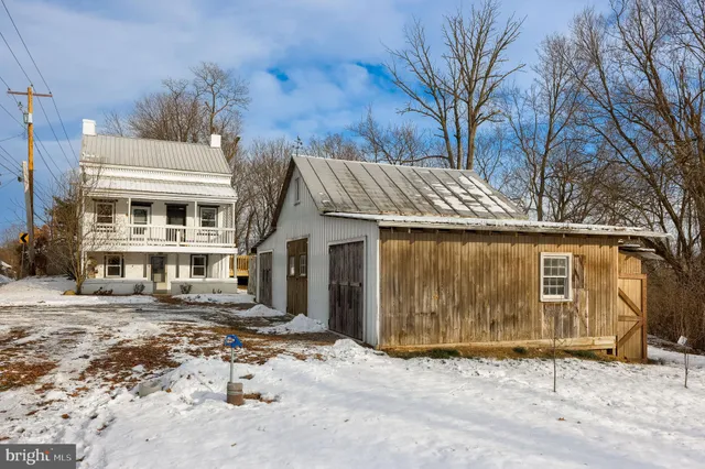 $310,000 | 561 Marticville Road, Pequea, PA 17565