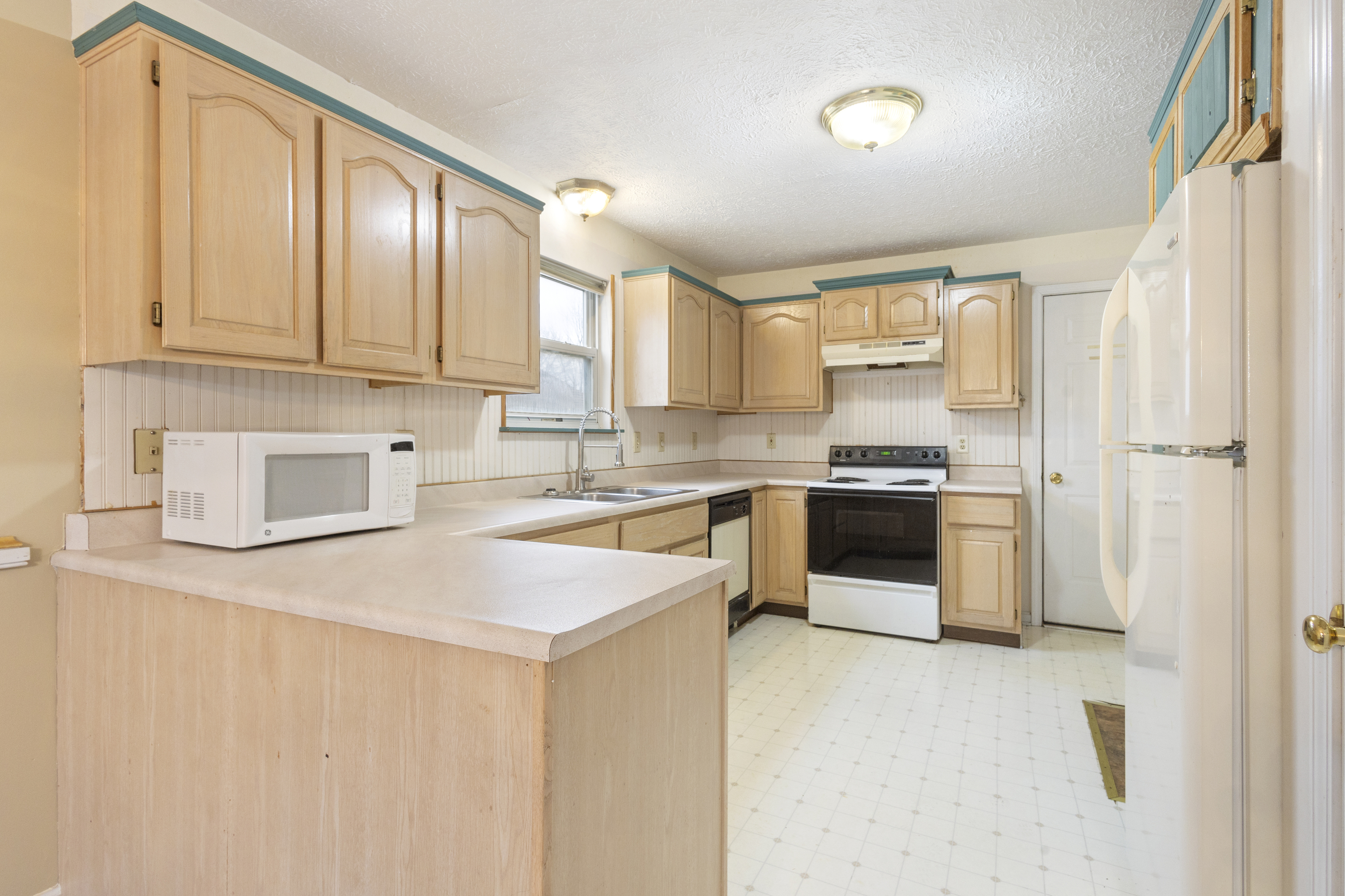 12635 Slippery Rock Road Indianapolis, IN 46236 - Photo 5 of 16 Gallery Image 5