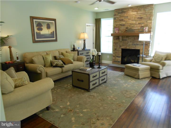 4 Montclaire Road Medford, NJ 08055 - Photo 2 of 4 Great Room