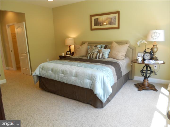 4 Montclaire Road Medford, NJ 08055 - Photo 4 of 4 Master Bedroom