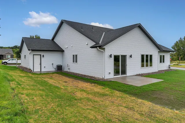 $487,000 | 1303 Iris Lane East, St. Joseph, MN 56374