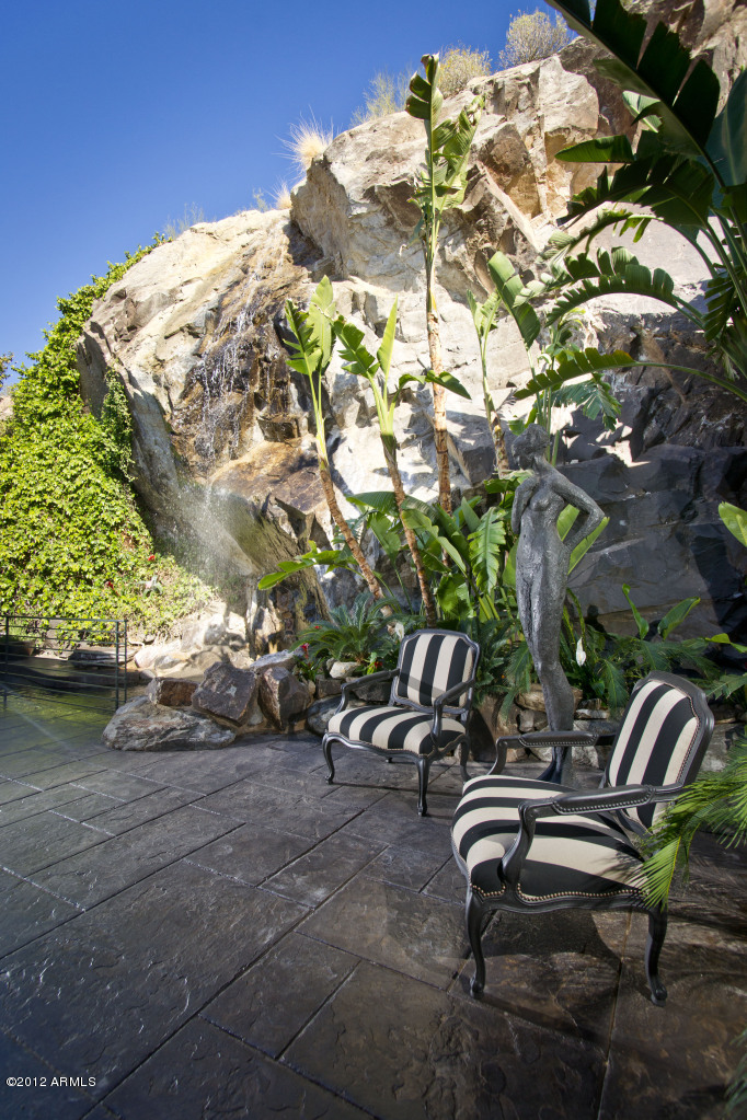 5514 East Roadrunner Road Paradise Valley, AZ 85253 - Photo 12 of 39 waterfall