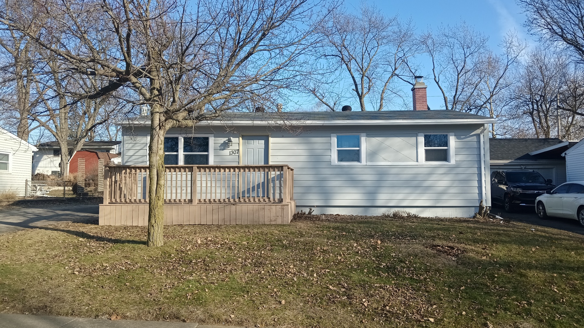 1307 Glenwood Road Bloomington, IL 61704 - Photo 1 of 23