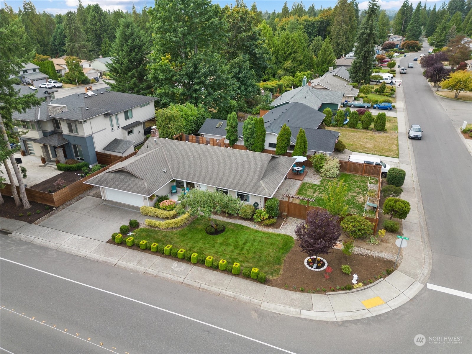 9933 Northeast 204th Place Bothell, WA 98011 - Photo 36 of 40 Gallery Image 36