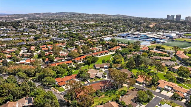 $1,750,000 | 558 Vista Flora, Newport Beach, CA 92660