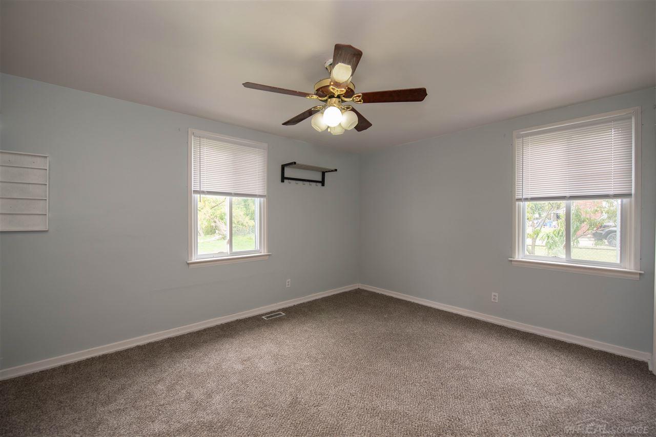 21175 Behrendt Avenue Warren, MI 48091 - Photo 20 of 37