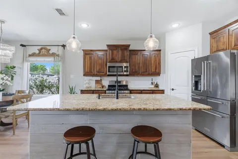 $465,000 | 101 Cole Court, Argyle, TX 76226