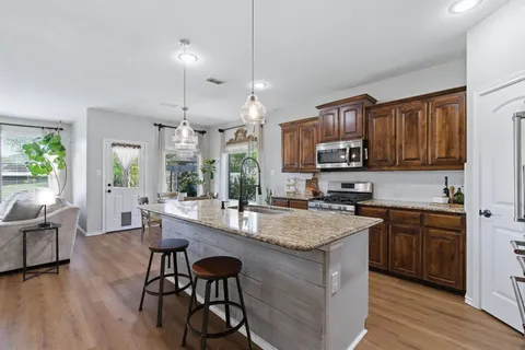 $465,000 | 101 Cole Court, Argyle, TX 76226