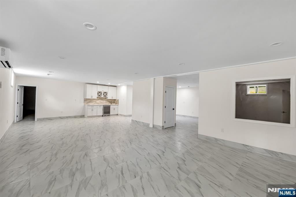 193 Homestead Road Paramus, NJ 07652 - Photo 38 of 40 Gallery Image 38