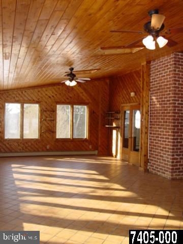 491 Valley Road Jacobus, PA 17407 - Photo 11 of 25 Gallery Image 11