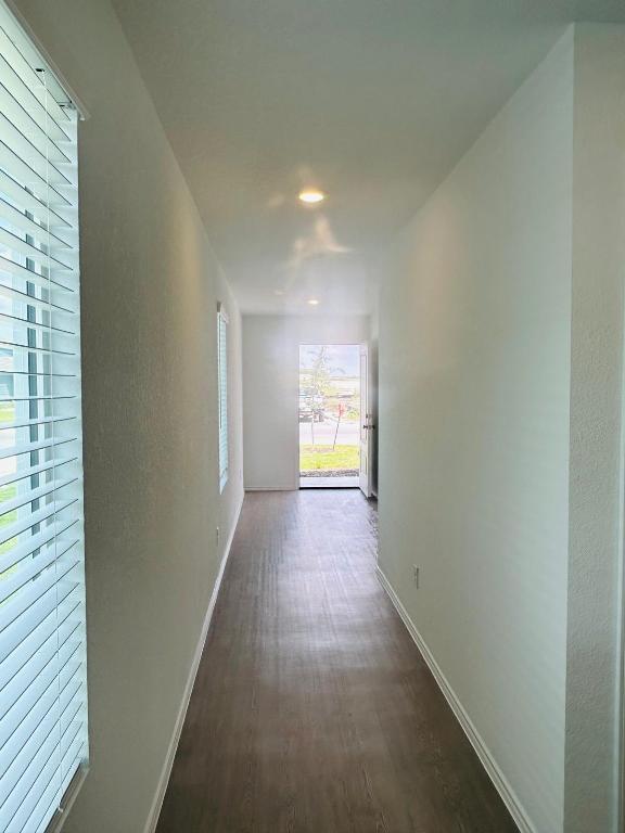 521 Cattle Queen Road Jarrell, TX 76537 - Photo 10 of 16 a view of gallery