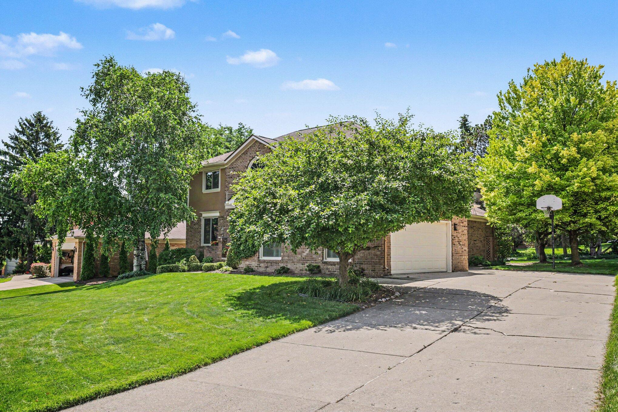 709 Snowmass Drive Rochester Hills, MI 48309 - Photo 34 of 39 030_file_4240