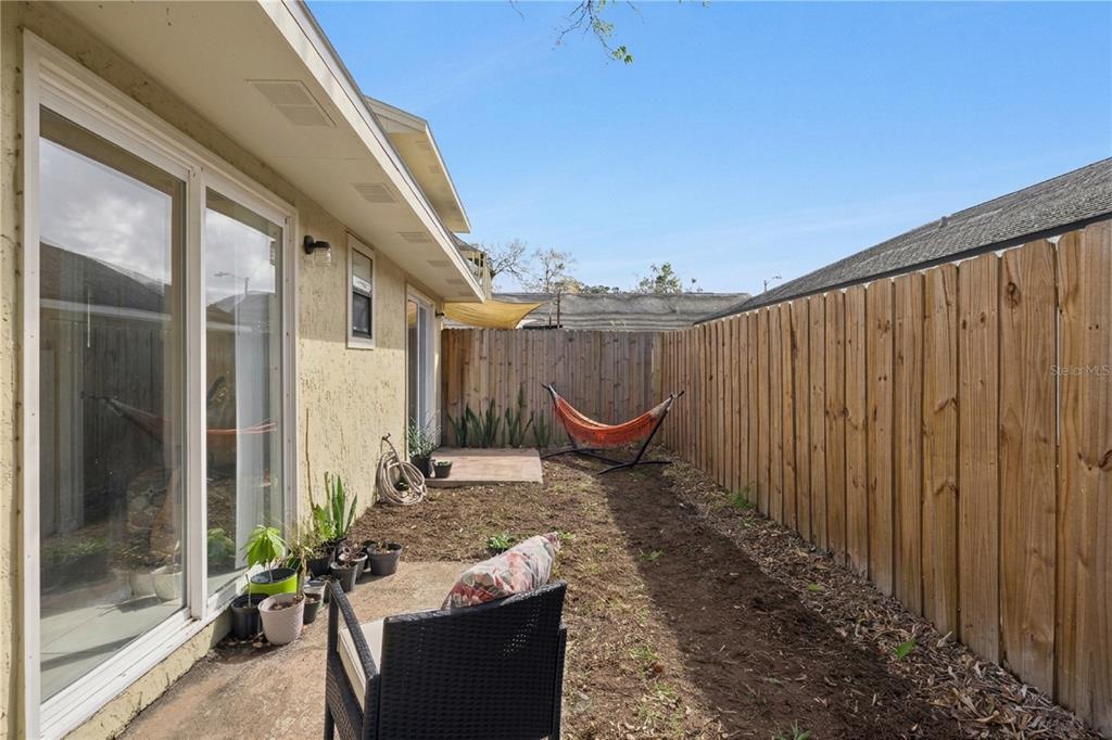 518 Torrey Avenue Altamonte Springs, FL 32714 - Photo 24 of 27 a garden view with a seating space