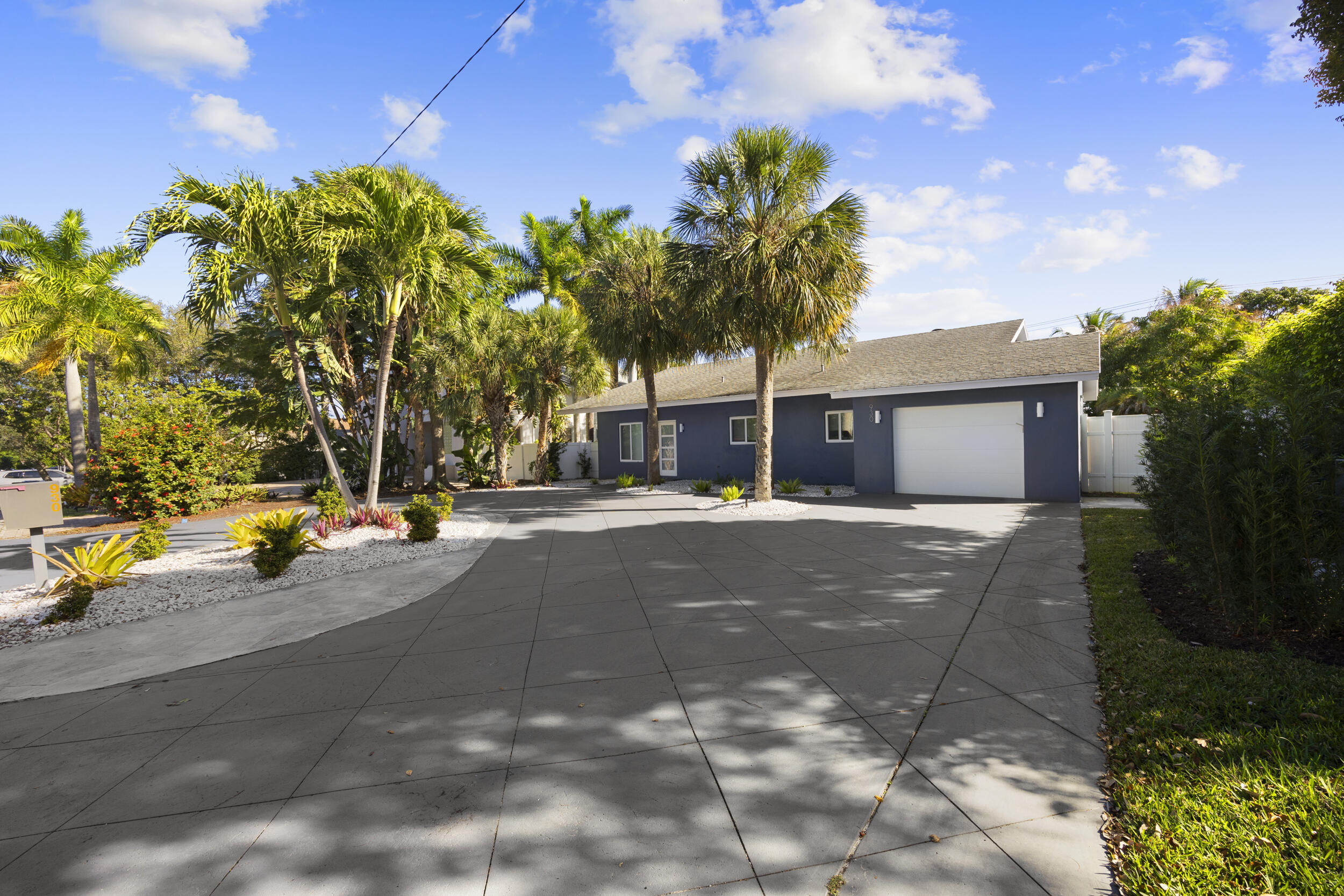 930 Northwest 4th Court Boca Raton, FL 33432 - Photo 2 of 58 2_453a8231