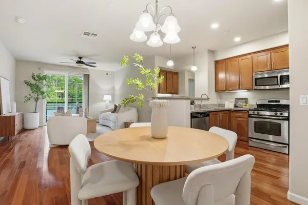 $1,398,000 | 4388 El Camino Real, Unit 309, Los Altos, CA 94022