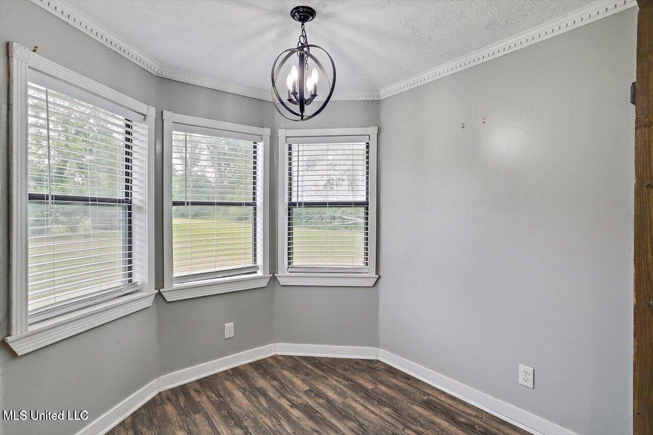 1154 Walker Road Terry, MS 39170 - Photo 14 of 30 image