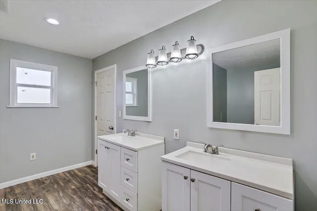 $220,000 | 1154 Walker Road, Terry, MS 39170