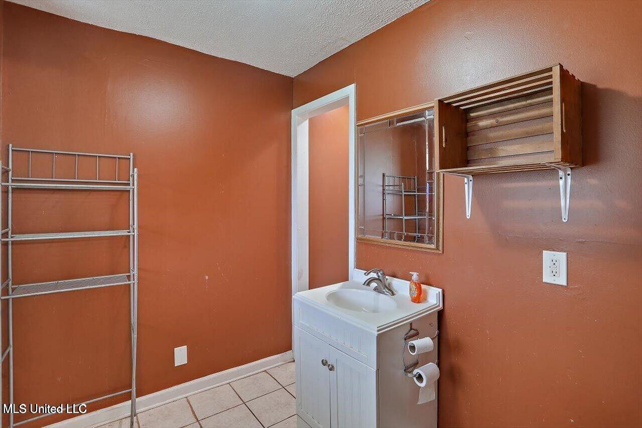 1154 Walker Road Terry, MS 39170 - Photo 23 of 30 image