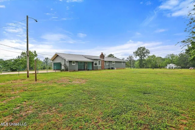 $220,000 | 1154 Walker Road, Terry, MS 39170