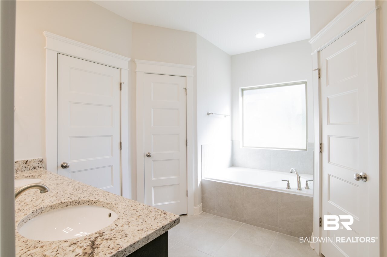 12065 Aurora Way Daphne, AL 36527 - Photo 19 of 37
