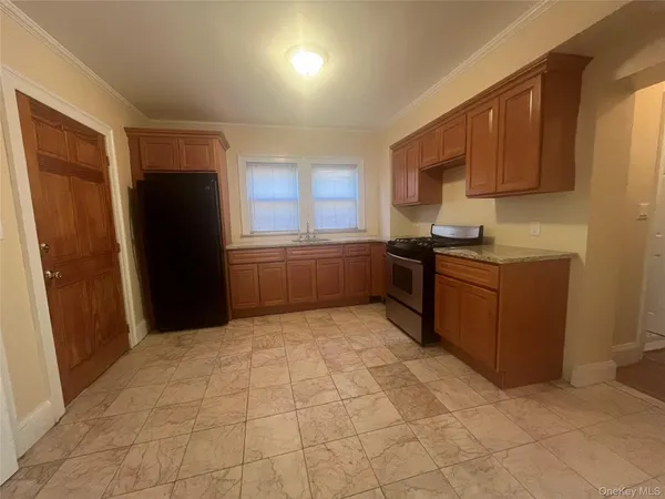 $3,200 | 4212 Monticello Avenue, Unit 1 | Wakefield