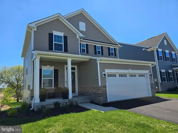 $570,000 | 1174 Woodmont Lane, Catasauqua, PA 18032