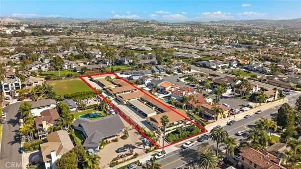 an aerial view of multiple house