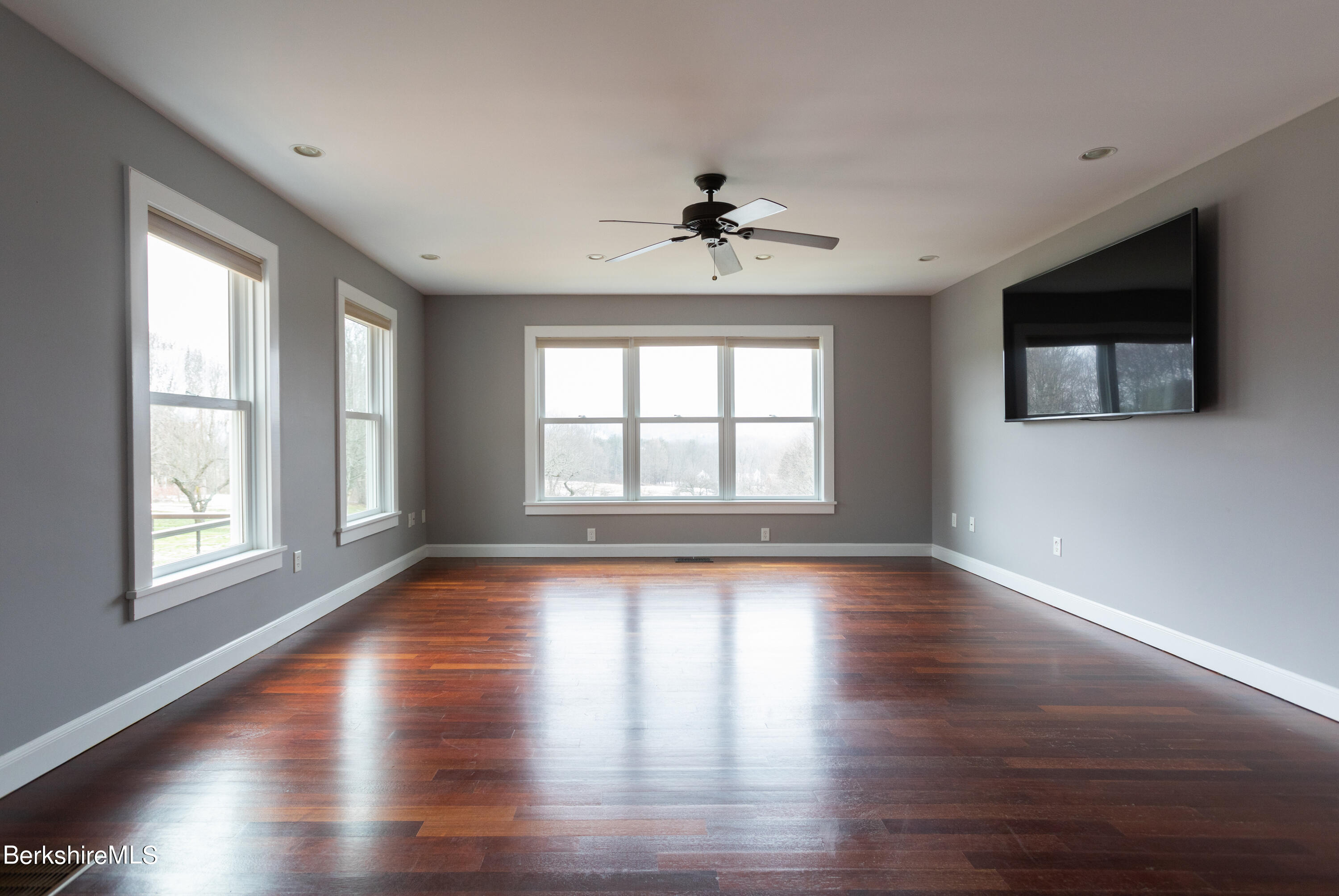 797 State Road Richmond, MA 01254 - Photo 11 of 65 Living room 2