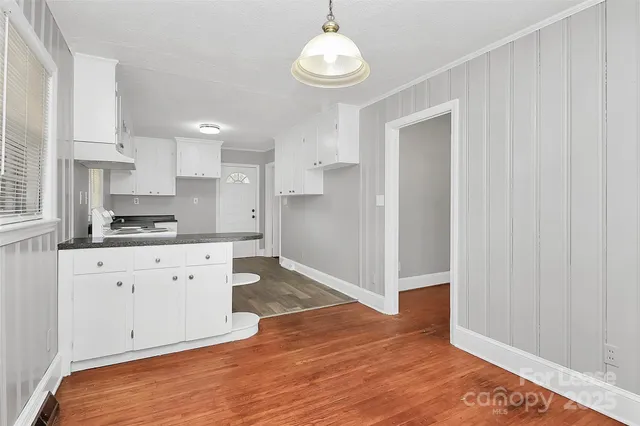 $1,695 | 4919 Raymond Place, Charlotte, NC 28205