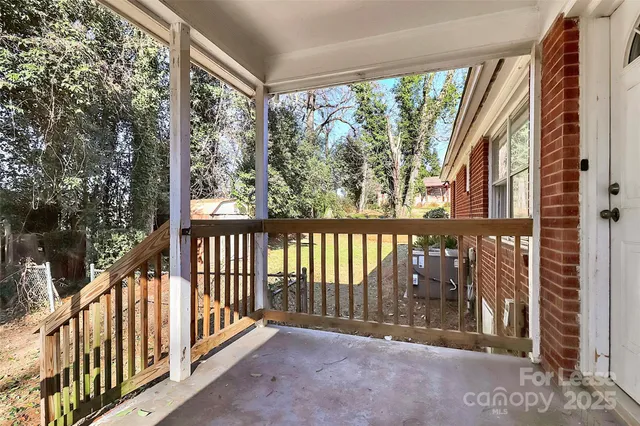 $1,695 | 4919 Raymond Place, Charlotte, NC 28205