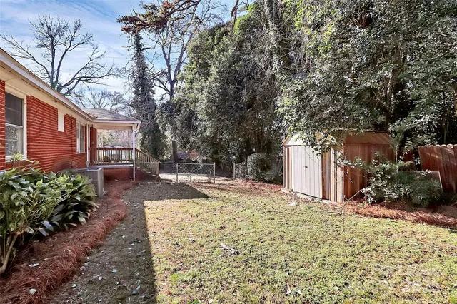 $1,695 | 4919 Raymond Place, Charlotte, NC 28205