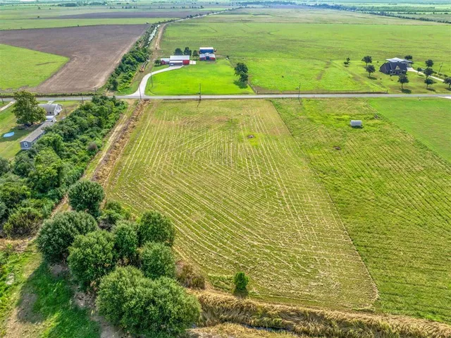 $75,000 | 13249 Pousson Road, Iowa, LA 70647