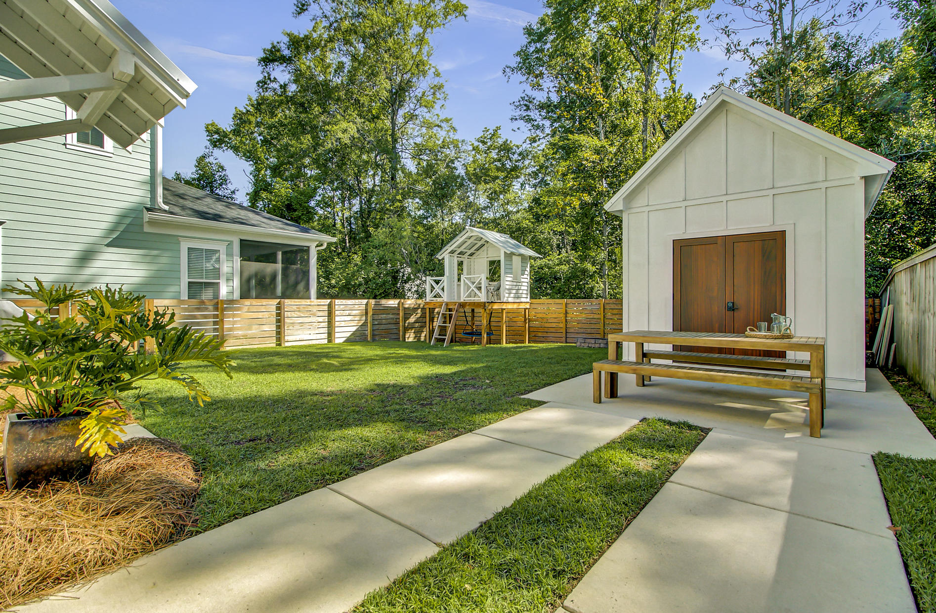 1984 Fleming Woods Road Charleston, SC 29412 - Photo 36 of 43 40